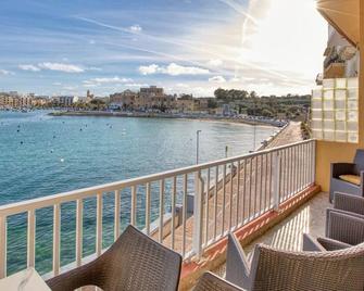 Seafront 2br Home With Private Balcony, Ac & Wifi - Birżebbuġa - Balkon