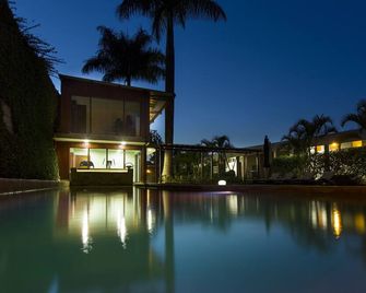 Humura Resorts - Kampala - Piscina