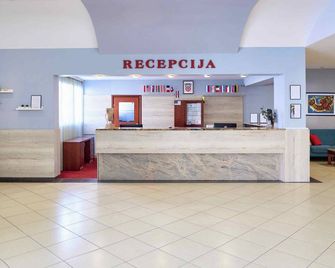 Hotel Selce - Selce - Front desk