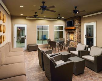 هيلتون جاردن إن إل باسو إيربورت - إل باسو - شرفة مرصوفة