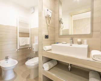 Gold Hotel - Bordighera - Bagno