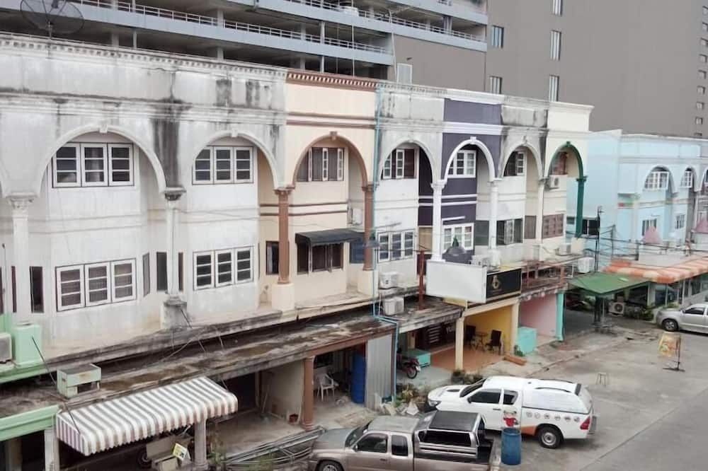 Central Hostel , Hostel & Coworking - פאטאיה