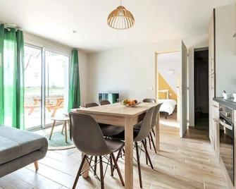 Le Cottage Nature Primeur Sauna Gaillac entre Albi-Toulouse & Les Cottages du Tarn - Brens - Salle à manger