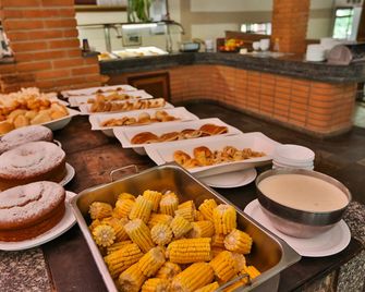 Hotel Fazenda Campo Dos Sonhos - Socorro - Μπουφές