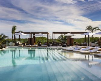 SLS Cancun - Cancún - Pool