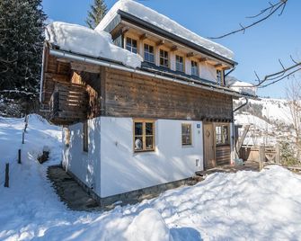 Chalet with Views, Privacy & Fire in Kaprun - Kaprun - Bâtiment