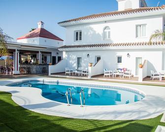Hotel Novomar - Chiclana de la Frontera - Zwembad