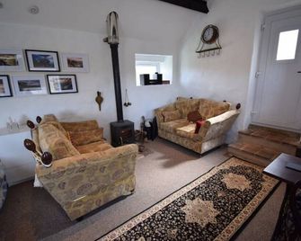 Ashbrook Cottage - Ballymoney - Living room