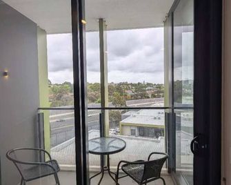 Comfy and warm 2BR Apt at Parkville - Melbourne - Balcó