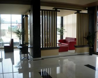 Airy Sentul Raya Jakarta Km 49.5 Bogor - Sukaraja - Lobby