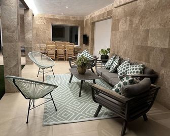 Casa Vacacional Málaga 14 Chalet - Malaga - Patio