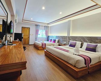 Phaithong Sotel Resort - Chalong