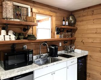 Cabernet Getaway - Weston - Kitchen