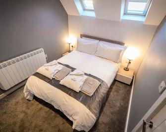Aaron Wise Apartments - Cardiff - Bedroom
