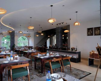 Q' Nest Hotel Cloud End Lansdowne - Lansdowne - Ресторан