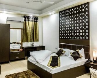 Red Orchid - Meerut - Bedroom