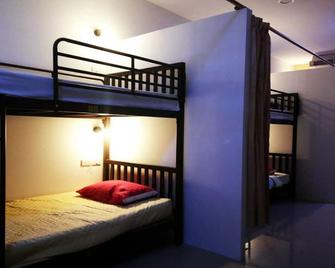 Samui Lakeside Hostel - Adults Only - Koh Samui - Bedroom
