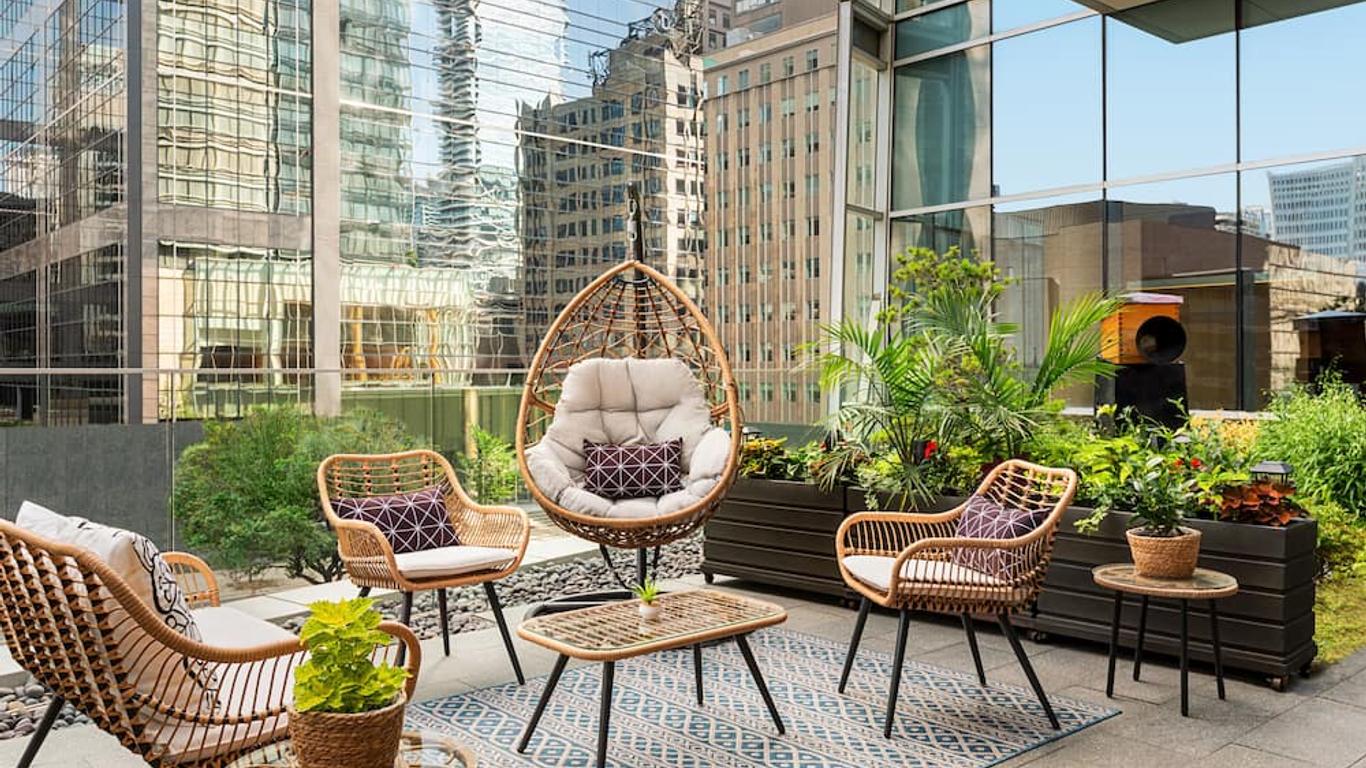شانغريلا-La Hotel Toronto