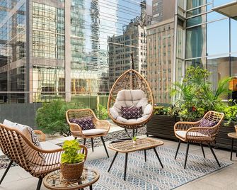 Shangri-La Toronto - Toronto - Uteplats