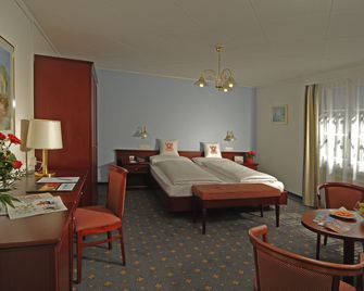 Hotel Weisses Kreuz - Interlaken - Makuuhuone