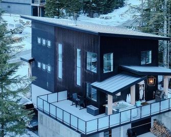 Black Diamond Cabin - Sasquatch Mountain Resort - Agassiz