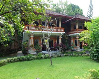 Rambutan Hotel - Buleleng - Bygning