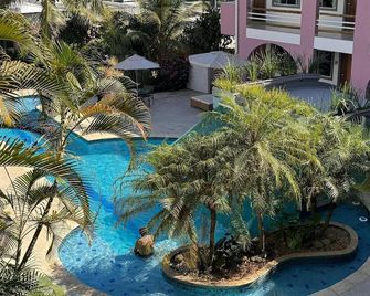 Hotel Brisa da Costa - Macaé - Piscina