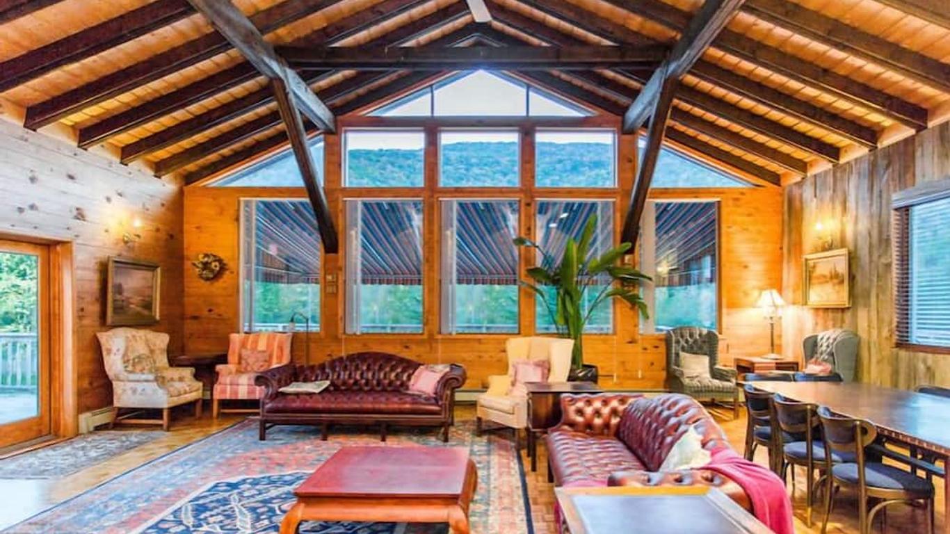 Copperhood Retreat & Spa