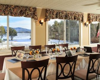 Inn at Pleasant Lake - New London - Restaurant