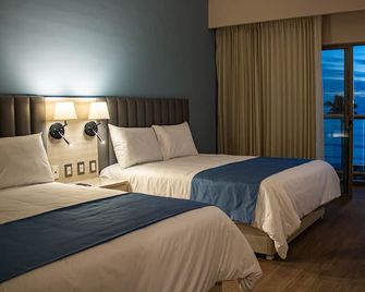 Varali Grand Hotel - Mazatlán - Schlafzimmer