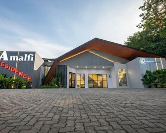 Djuragan Kamar Amalfi Papandayan - Semarang - Edificio