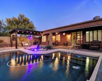Anthem Getaway with Backyard Oasis! - New River - Pool