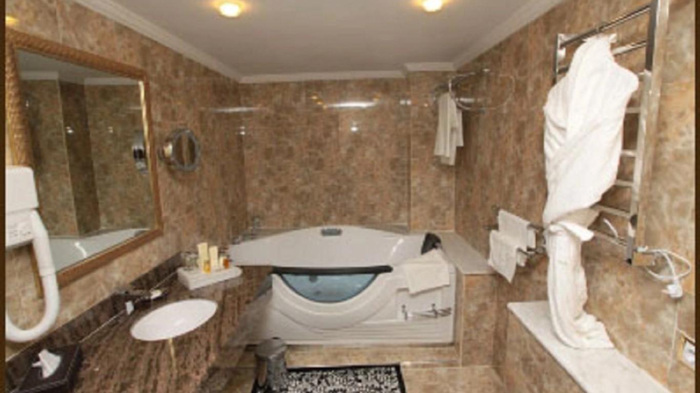 Oasis Hotel
