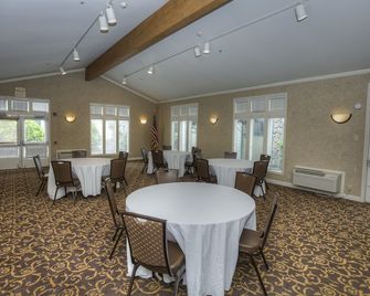 Quality Inn Half Moon Bay/Miramar Beach - Half Moon Bay - Restaurante