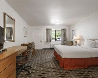Northern Queen Inn - Nevada City - Bedroom