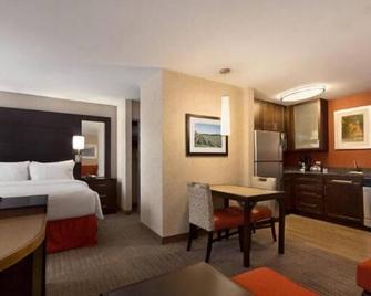Residence Inn by Marriott Long Island Islip/Courthouse Complex - Central Islip - Bedroom