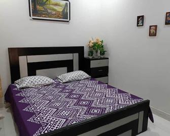 Islamabad Comfort Home - Islamabad - Bedroom