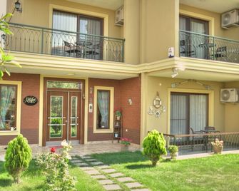 Nilüfer Butik Otel - Ayvalık - Edificio