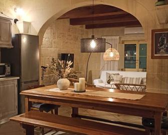 Tal-Kitarra Villa in Santa Lucia - San Lawrenz - Sala pranzo