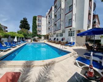 Hotel Saadet - Didim - Piscina