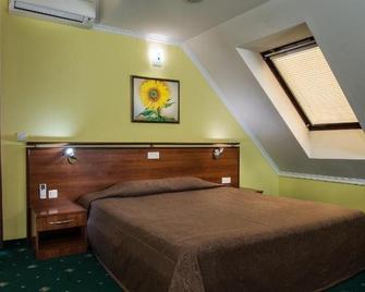 Hotel Izvor - Starozagorski Bani - Habitación