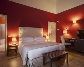 Hotel 500 Firenze - Campi Bisenzio - Schlafzimmer