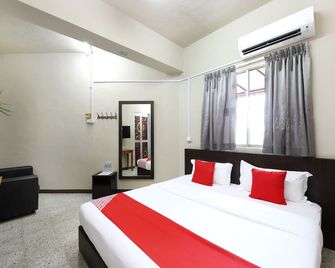 Aikka Hotel - Butterworth - Спальня
