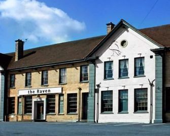 The Raven Hotel - Inn - Corby - Budova