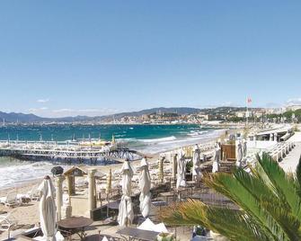 1 Bedroom Lovely Apartment In Cannes - Cannes - Beach