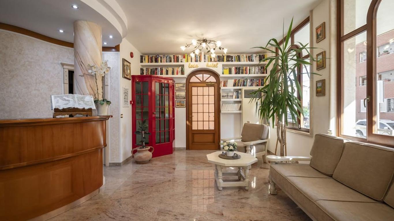 Lola Piccolo Hotel