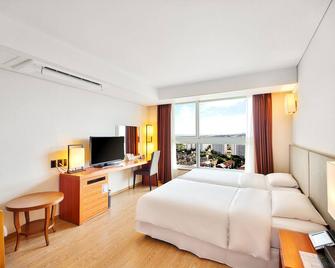 Bareve Hotel - Seogwipo - Schlafzimmer