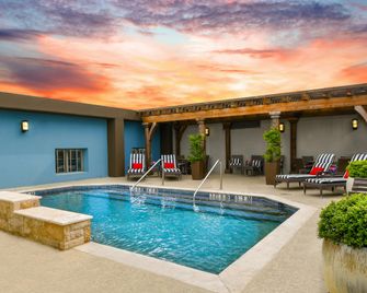 Hilton Dallas/Park Cities - Dallas - Piscina