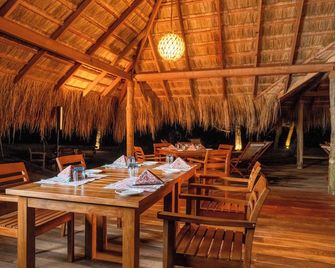 Bar Reef Resort - Kalpitiya - Restaurant