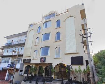 Imarat Hotel - Madikeri - Edificio